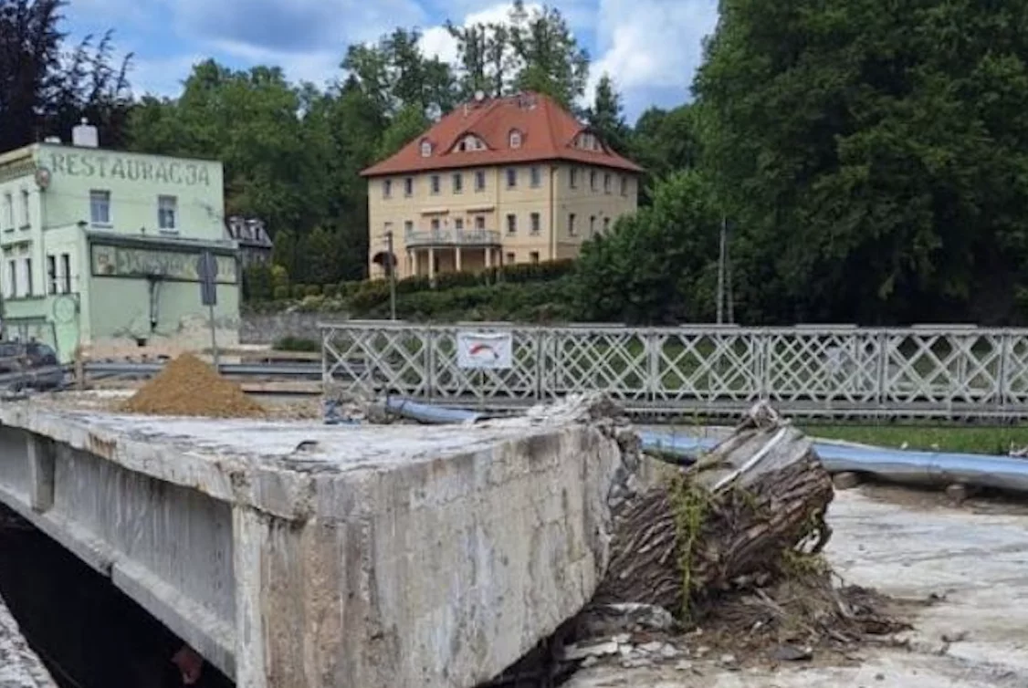 Lądek-Zdrój. KIO uchyliła zakaz, ruszą prace rozbiórkowe przęsła mostu na ul. Kościuszki