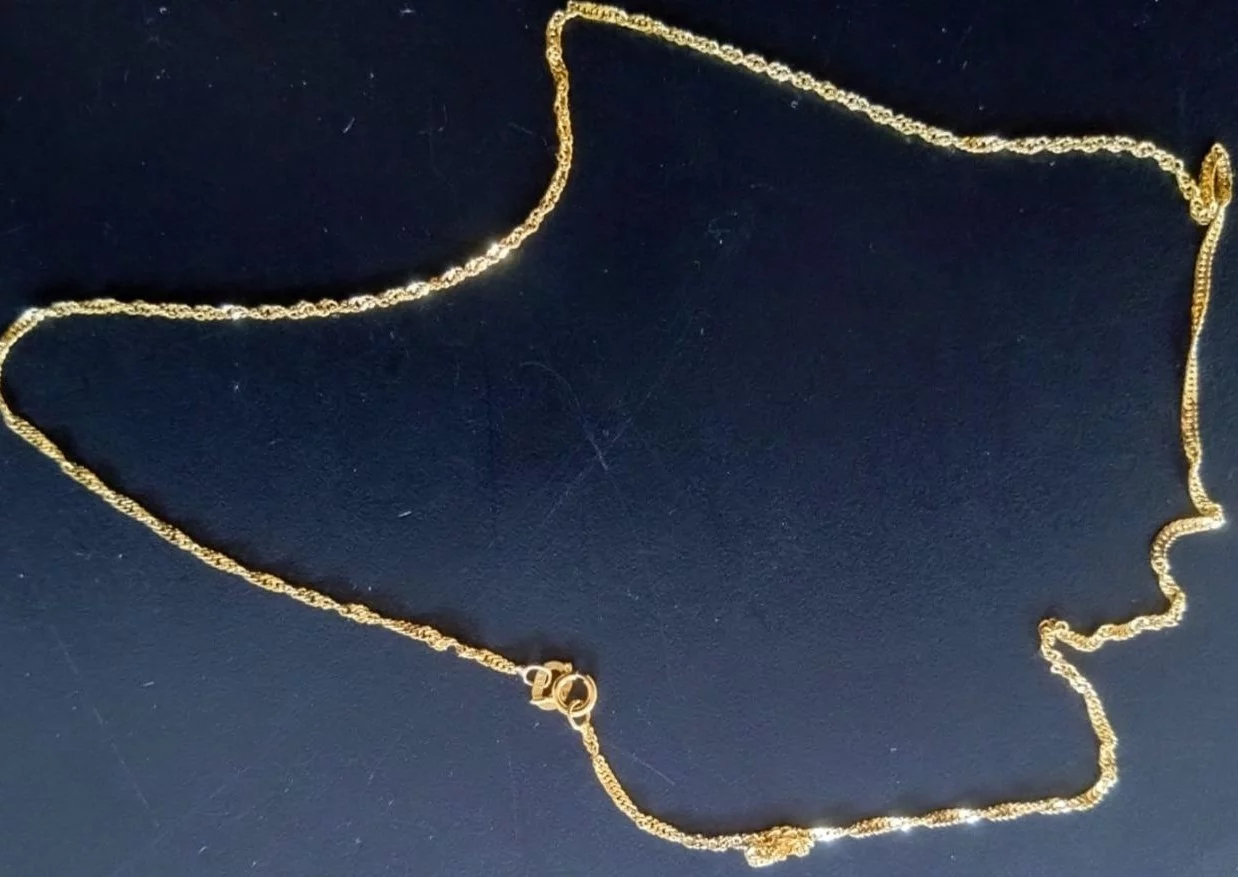 Kłodzko. Zatrzymanie sprawcy kradzieży złotego łańcuszka