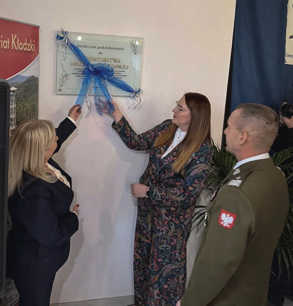 Powiat kłodzki. Dzieci po półtorej roku wróciły do Domu Dziecka. Po powodzi nie ma śladu [galeria]