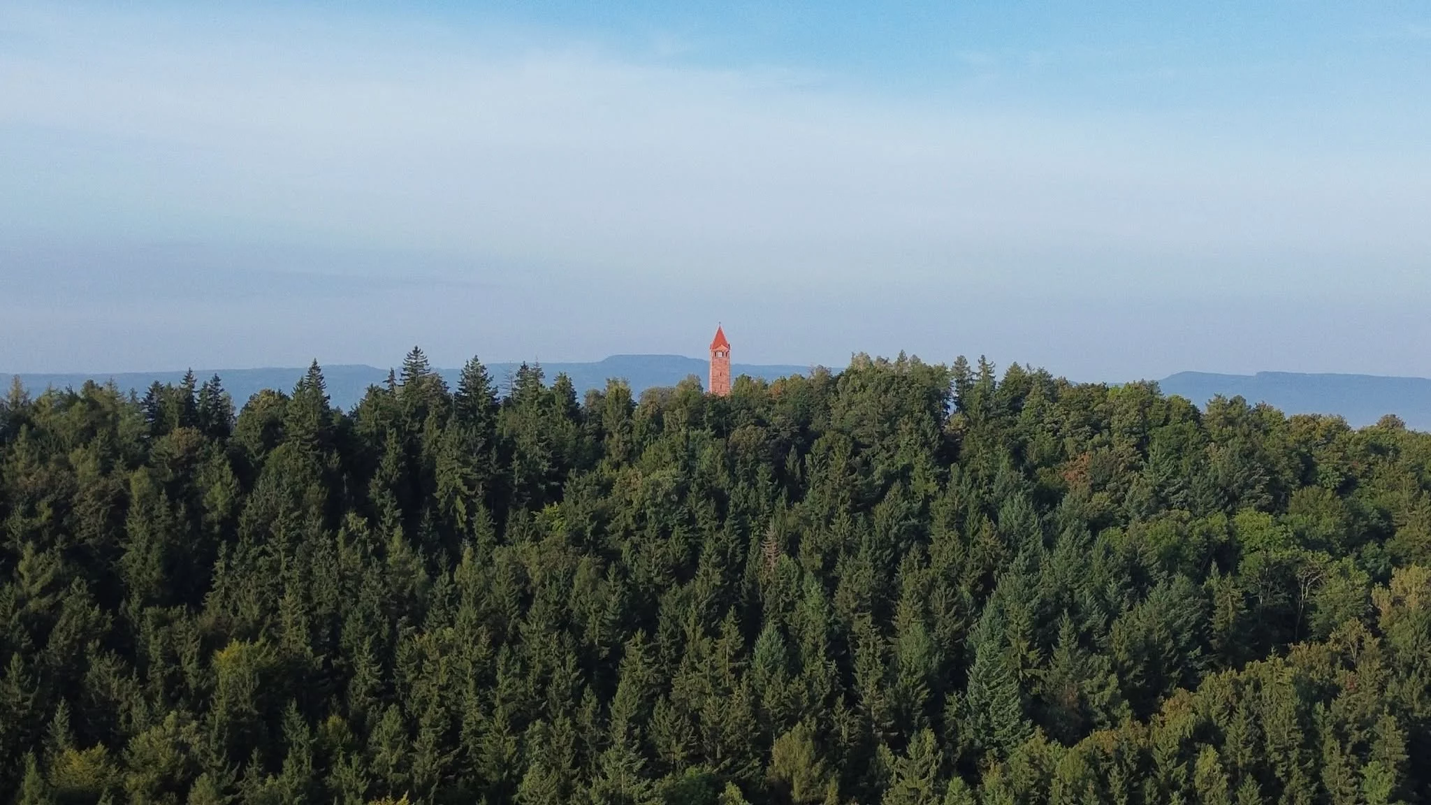 Pilny remont wieży na Górze św. Anny w Nowej Rudzie. Miasto zabezpieczyło też pieniądze na wykonanie wyroku sądu