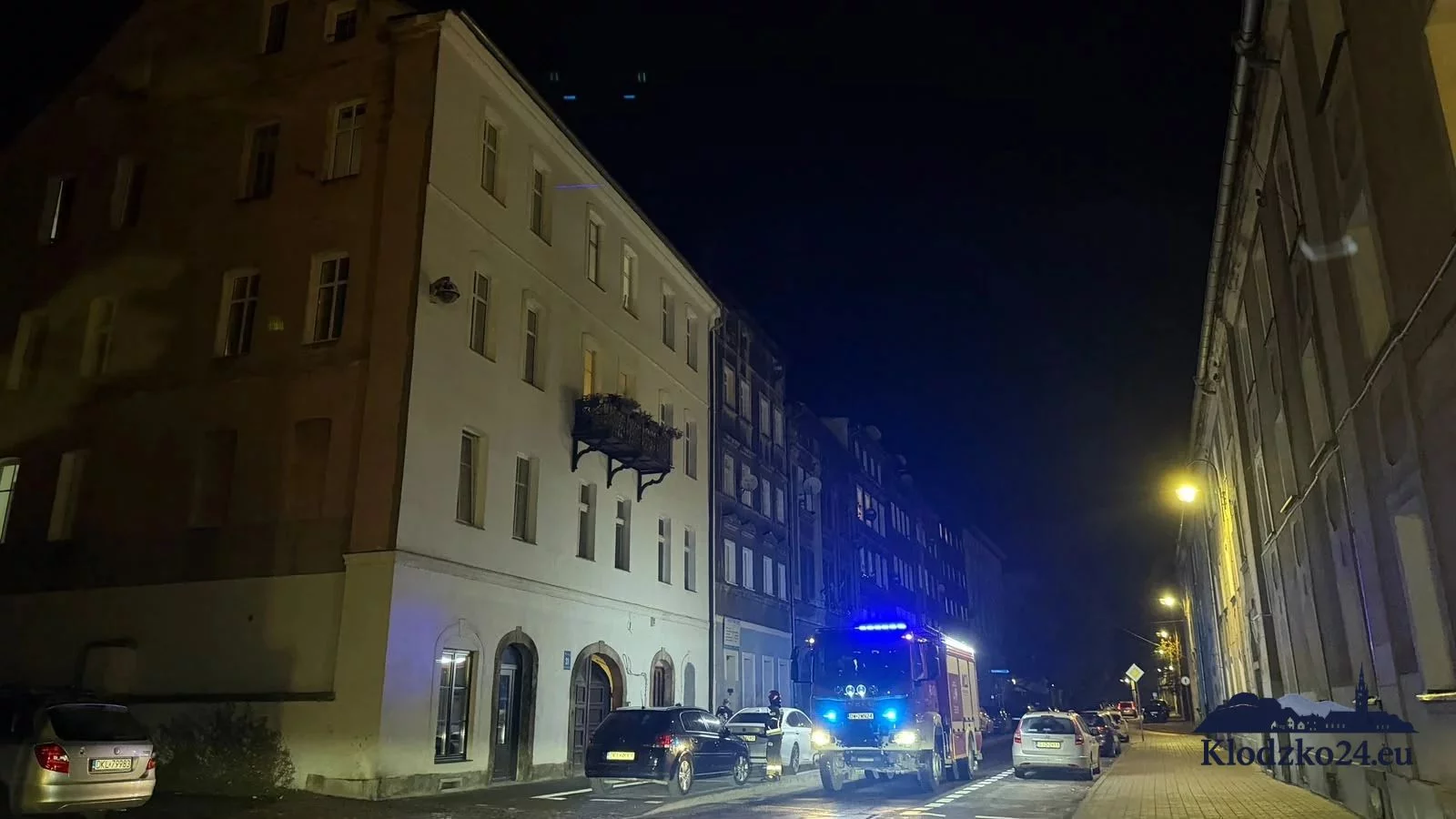 Zadymienie na ul. Łukasińskiego w Kłodzku. Kolejne zdarzenie tego wieczoru (Zdjęcia)