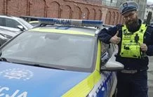 Policjanci z kłodzkiej drogówki zapobiegli zagrożeniu na drodze