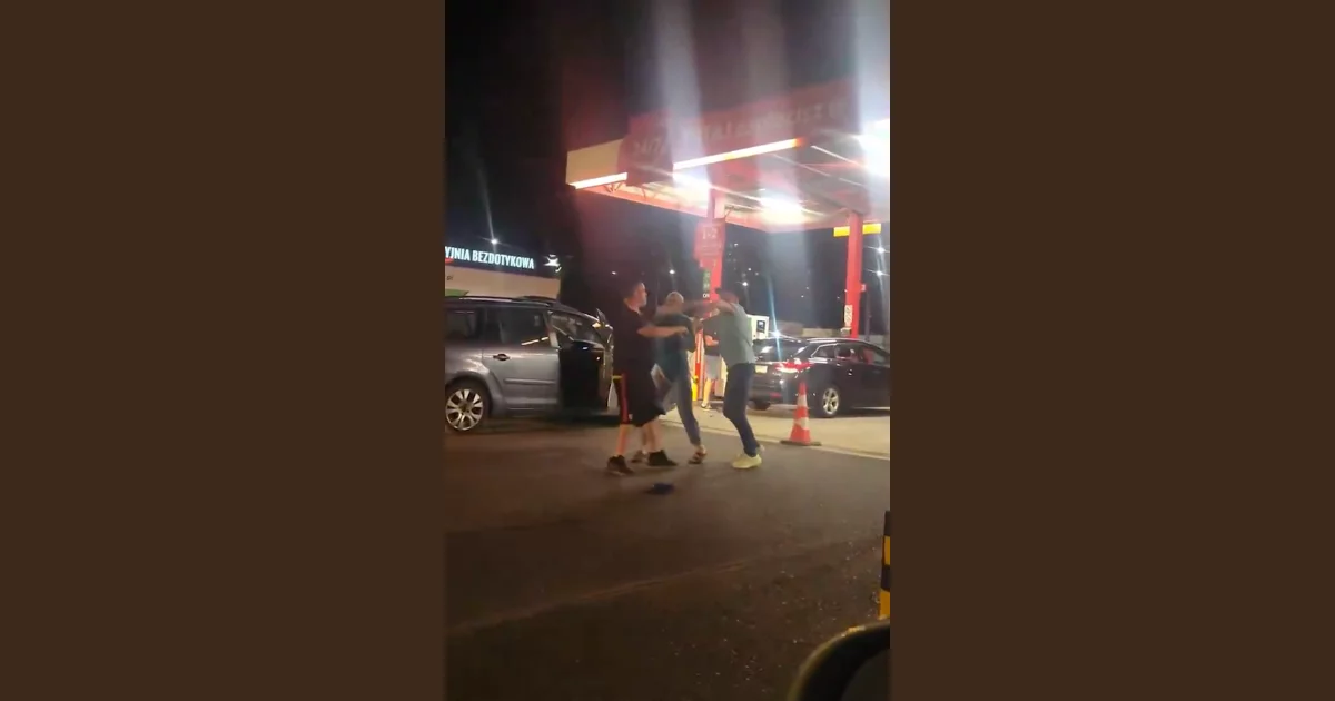 Awantura na stacji paliw w Wałbrzychu. Policja potwierdza udział funkcjonariuszy
