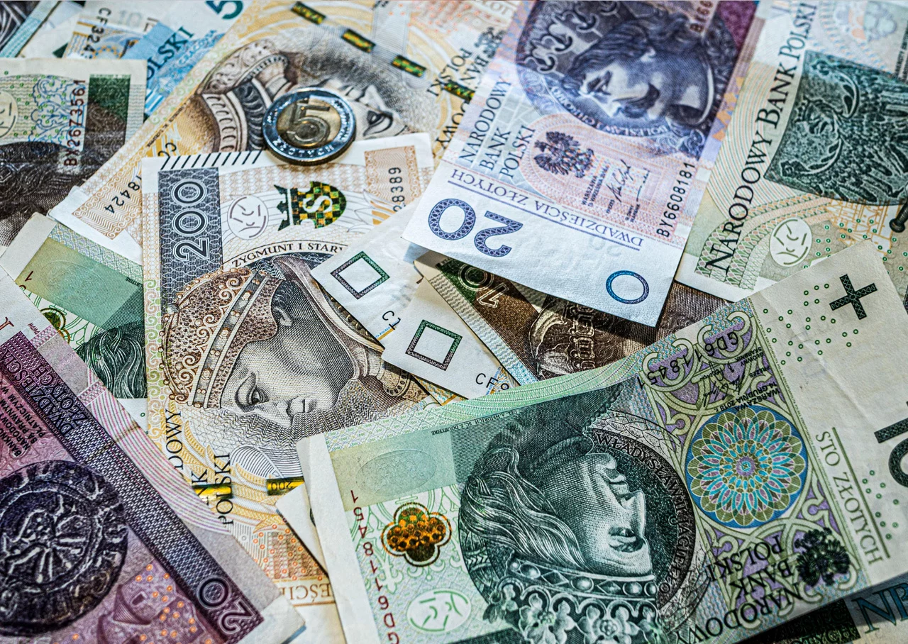 Powiat Ząbkowicki. Ile pieniędzy dać księdzu na kolędzie?