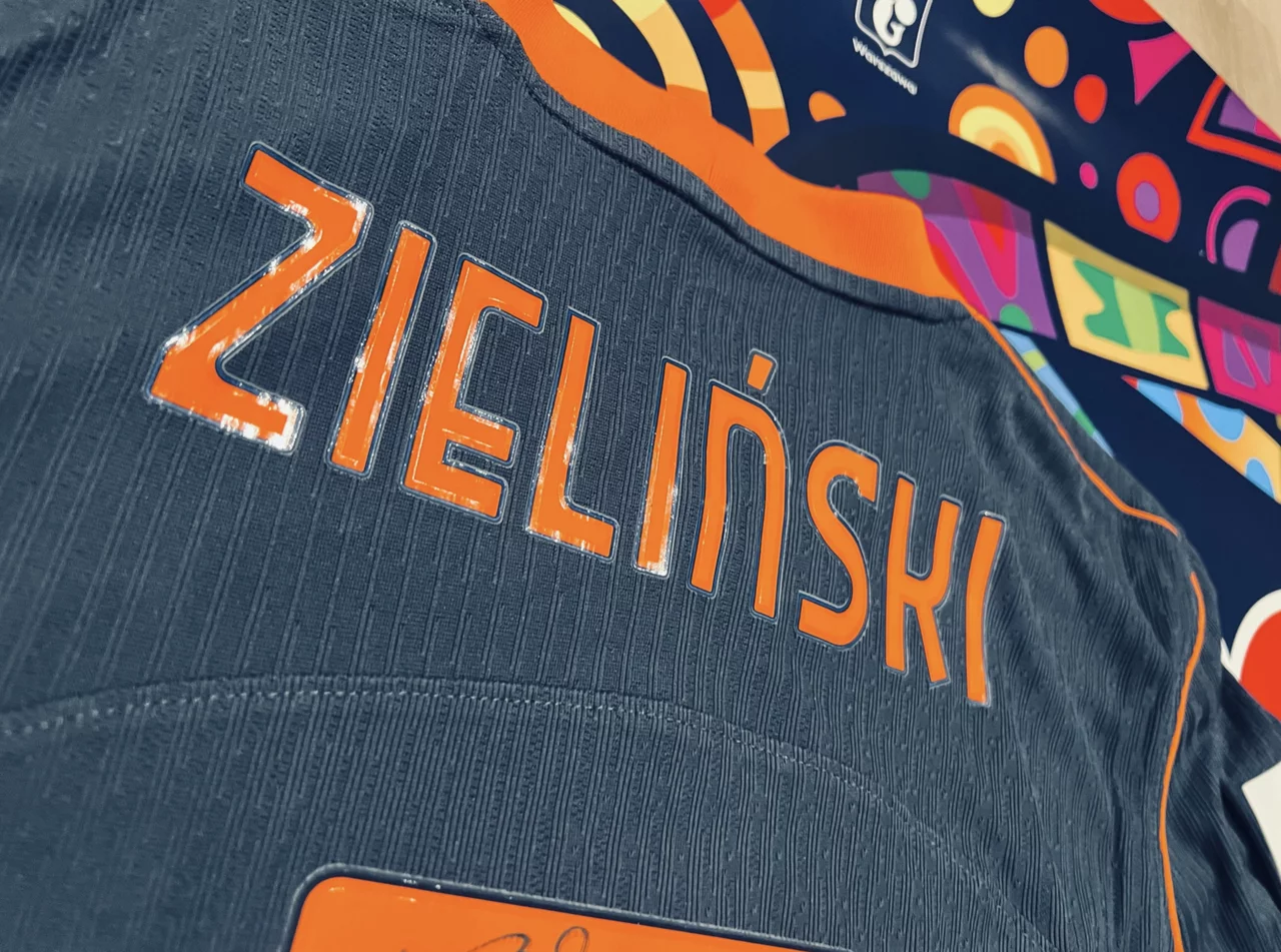 Ząbkowice Śląskie. Koszulka Zielińskiego za 6 tysięcy [WOŚP 2026]