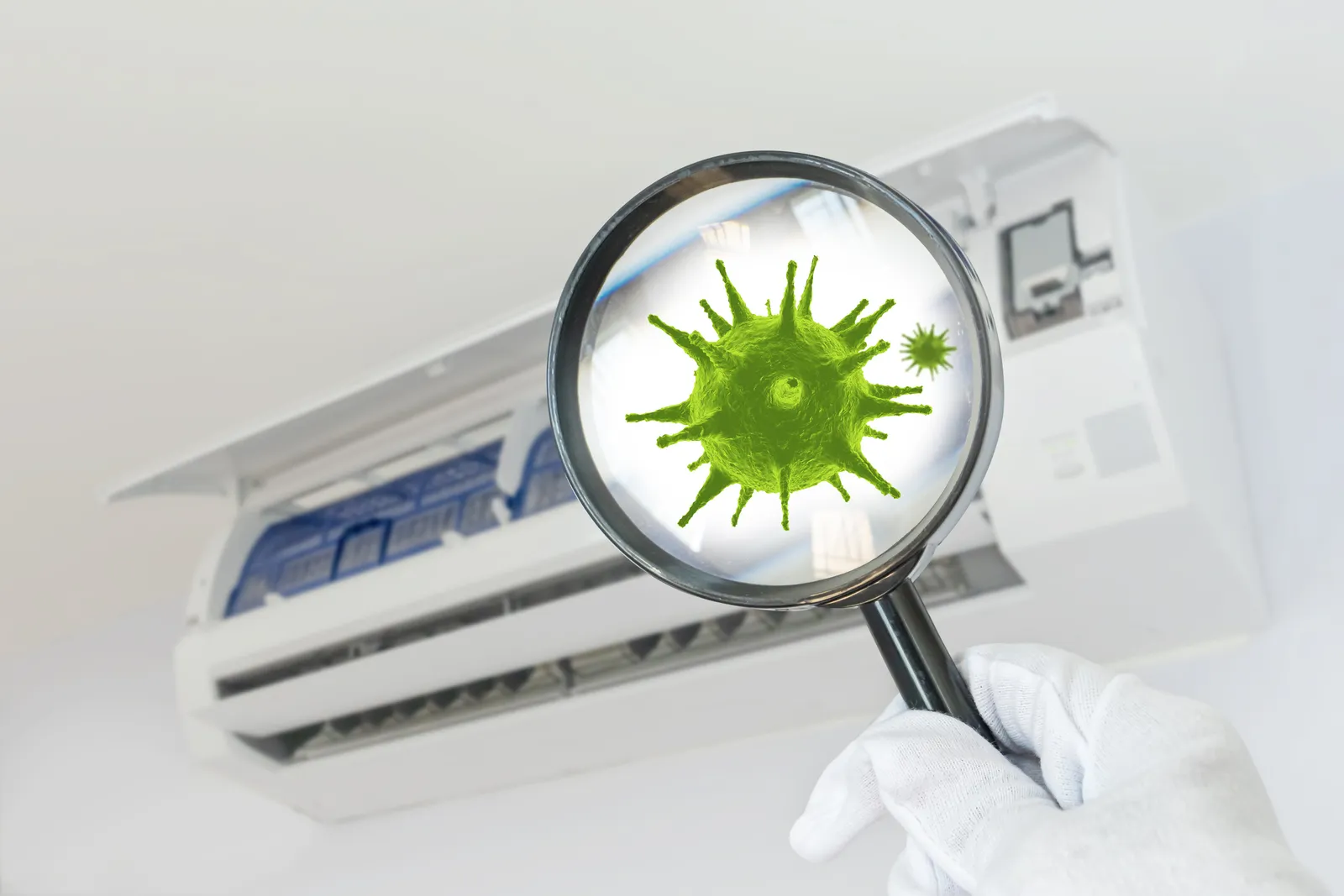 Germi e virus nel condizionatore d'aria. Pulizia e sanificazione necessarie.