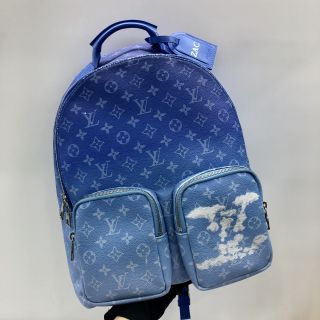 CLOUDS BACKPACK MULTI POCKET M45441 W INITIAL