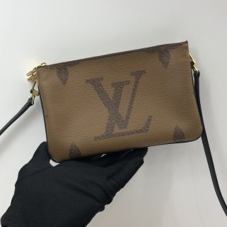 M69203 DOUBLE ZIP POCHETTE