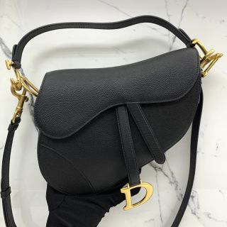 MEDIUM BLACK LEATHER WITH STRAP