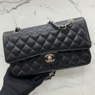 CAVIAR SKIN 25CM MEDIUM DOUBLE FLAP BLACK SHW NO.28 W/CARD