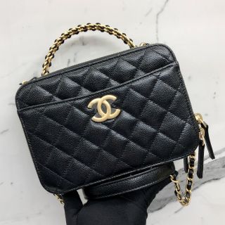 Chanel Vanity Case in Caviar Skin