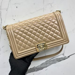 Chanel No.22 Glazed Boy 28 in Calfskin