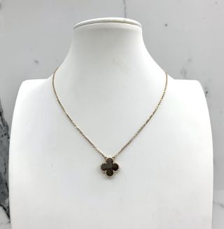 Vintage Alhambra necklace