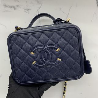 CAVIAR SKIN A93343 VANITY CHAIN SHOULDER NAVY NO.26