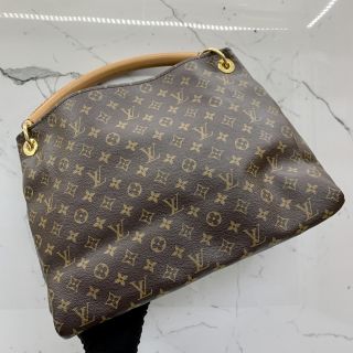 Louis Vuitton Artsy Monogram Bag