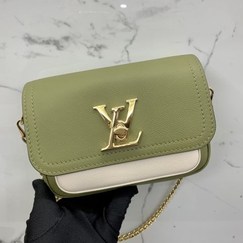 LockMe Tender Bag - Luxury Lockme Leather Green