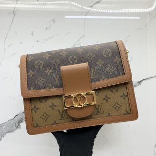 Louis Vuitton Dauphine MM in Monogram