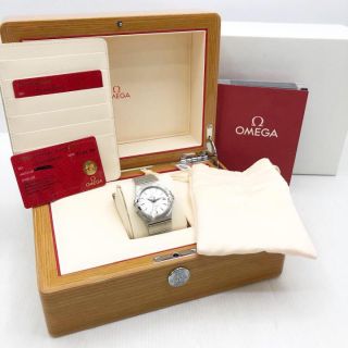 OMEGA Mens Constellation Watch