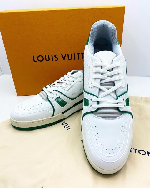 Louis Vuitton Size 9 Low Trainer Sneaker White