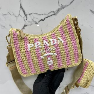 Prada Re-Edition 2005 Raffia