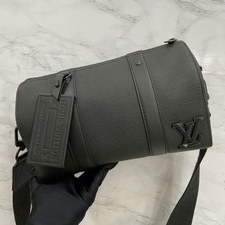 City Keepall in Black Aerogram