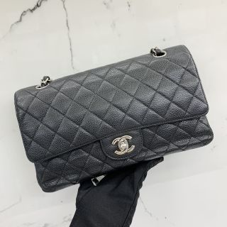 Chanel No.15 Classic Flap in Caviar Skin