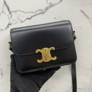 Triomphe in Shiny Black Calfskin