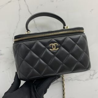 Chanel Vanity Chain Bag in Lambskin