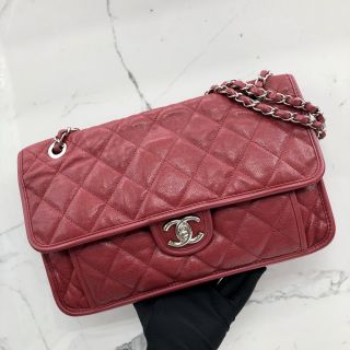 A66801 SOFT CAVIAR SINGLE FLAP RED CHAIN NO CARD NO.17