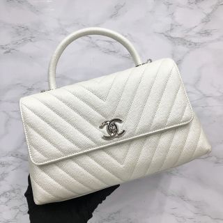 Chanel White Coco Handle Bag in Caviar Skin