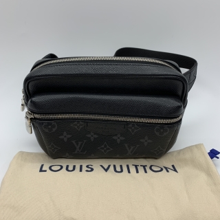 LOUIS VUITTON BAG MONOGRAM ECLIPSE M30245 TAIGARAMA OUTDOOR BUMBAG FO4129