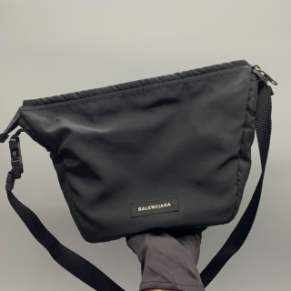 BALENCIAGA BAG OVERSIZED SLINGBAG BLACK 662084 NYLON 23CM
