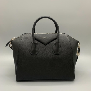 GIVENCHY BAG ANTIGONA MEDIUM