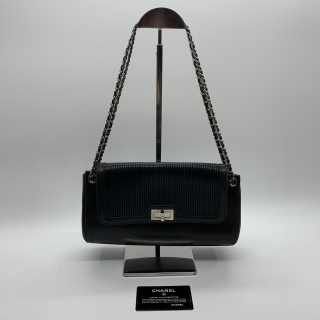 CHANEL BAG 2.55 CHAIN BLACK TURN ROCK NO.7