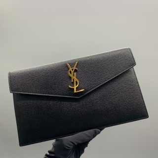 YSL SLG CLUTCH UPTOWN POUCH MEDIUM