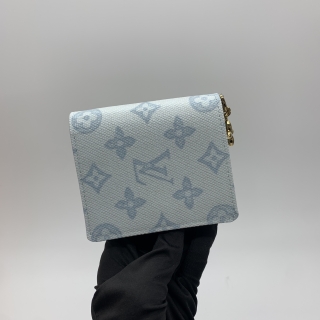 LOUIS VUITTON SLG MONOGRAM POCKET WALLET LV CHARM M28273