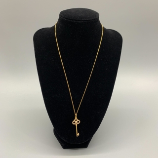 TIFFANY FINE JEWELRY NECKLACE AU750 4.68 KEY NECKLACE W/DIA