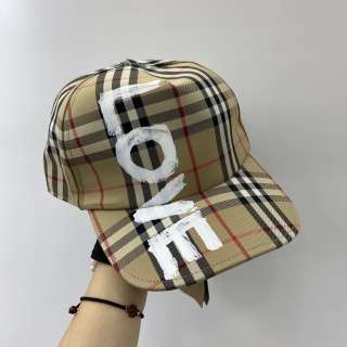 BURBERRY  CAP