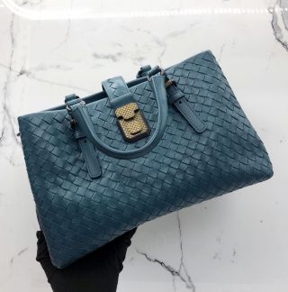 Bottega Veneta Intrecciato Roma Tote Bag in Calfskin Leather