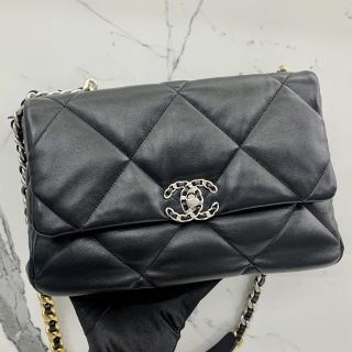 Large Chanel 19 in Lambskin