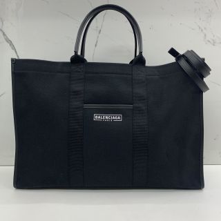 671403 HARDWARE TOTE BLACK