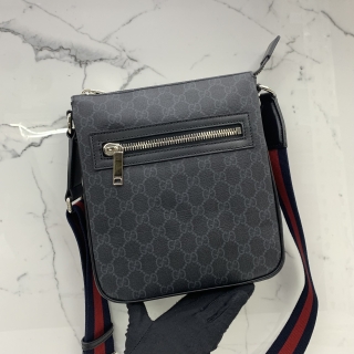 GUCCI BAG GG 792082 SMALL MESSENGER