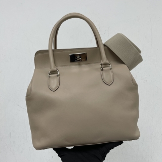 HERMES BAG TOOLBOX 26 EVERCOLOUR BEIGE PHW T STAMP
