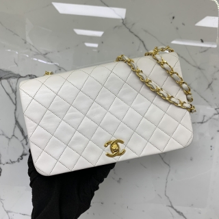 CHANEL BAG LAMBSKIN CLASSIC FLAP 23CM SINGLE WHITE NO.01 NO CARD 1473844