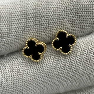 VAN CLEEF & ARPELS FINE JEWELRY EARRINGS YG750 SWEET ALHAMBRA ONYX FULLSET W/CERT 2024 2.93G JG511983