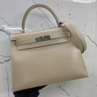 HERMES BAG KELLY 28 SELLIER POUSSIERE BOXCALF PHW, □I STAMP (RECOLOURED)