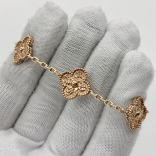 VAN CLEEF & ARPELS FINE JEWELRY BRACELET VCARN9T300 VINTAGE ALHAMBRA 5 MOTIFS, TEXTURED RG750, CHAIN SHORTEN (FULL SET 2024) 14.41G JG142943