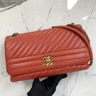 CHANEL BAG CALF DIAGONAL QUILT CHAIN SHOULDER RED GHW NO. 22