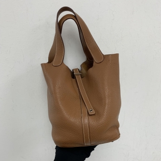 HERMES BAG PICOTIN 22 GOLD/SHW STAMP R