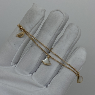 BVLGARI FINE JEWELRY BRACELET ONLY DIVA'S DREAM 4P WHITE MOP YG750 6.42G FWE766